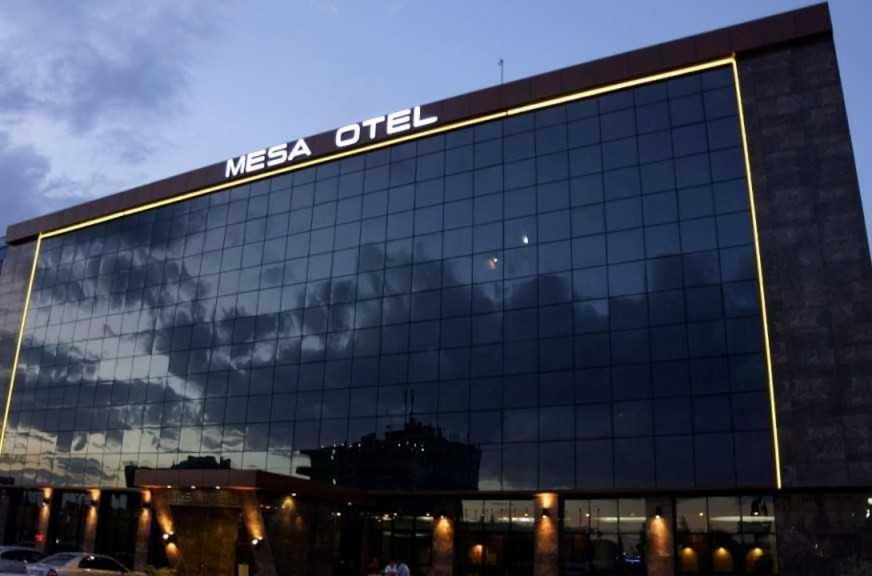 Mesa Hotel Batman Buitenkant foto