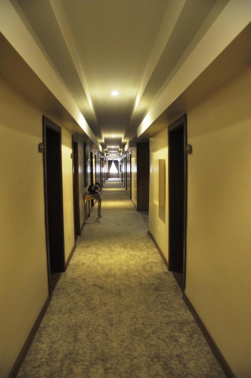 Mesa Hotel Batman Buitenkant foto